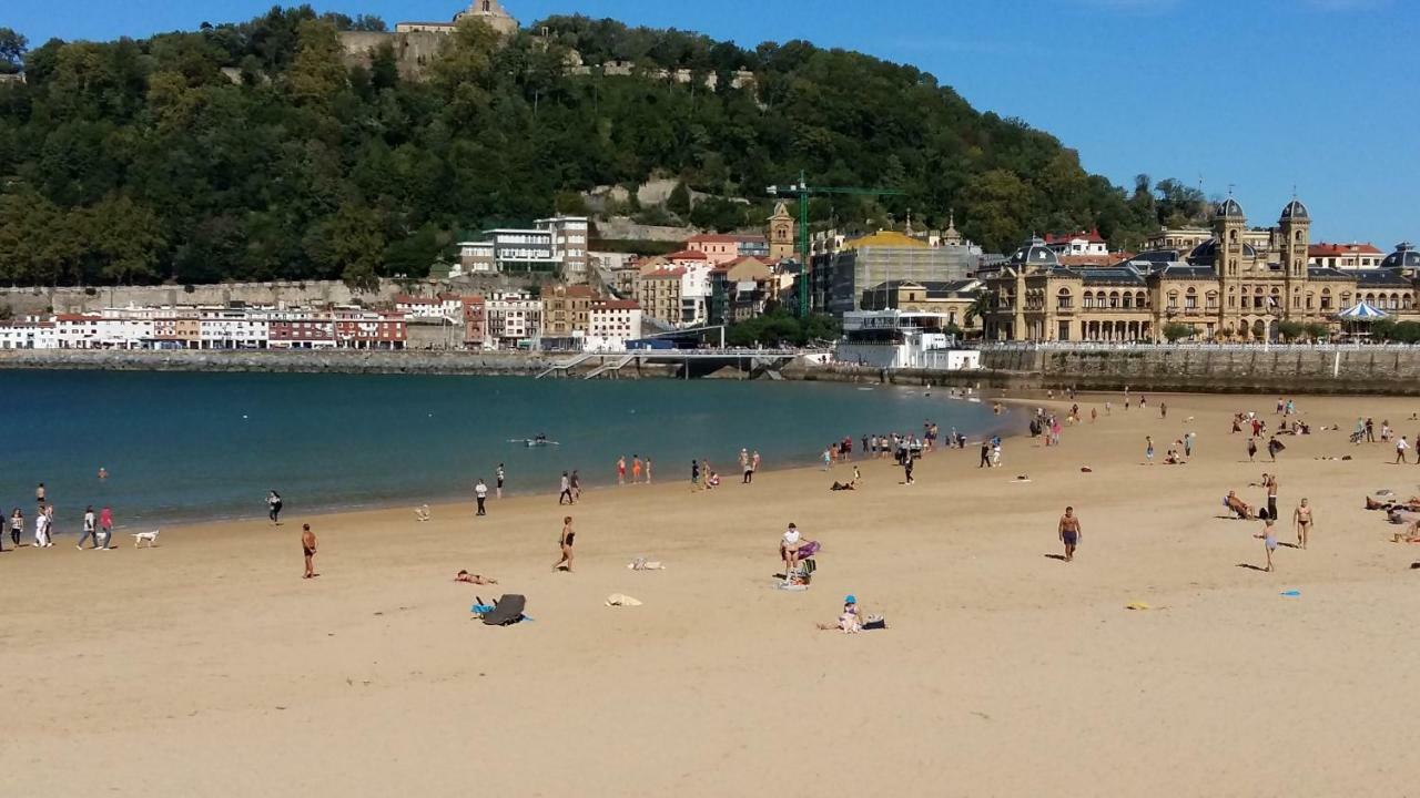 Ondarreta Beach Apartment Con Parking Free Y Aire Acondicionado San Sebastian Exterior photo
