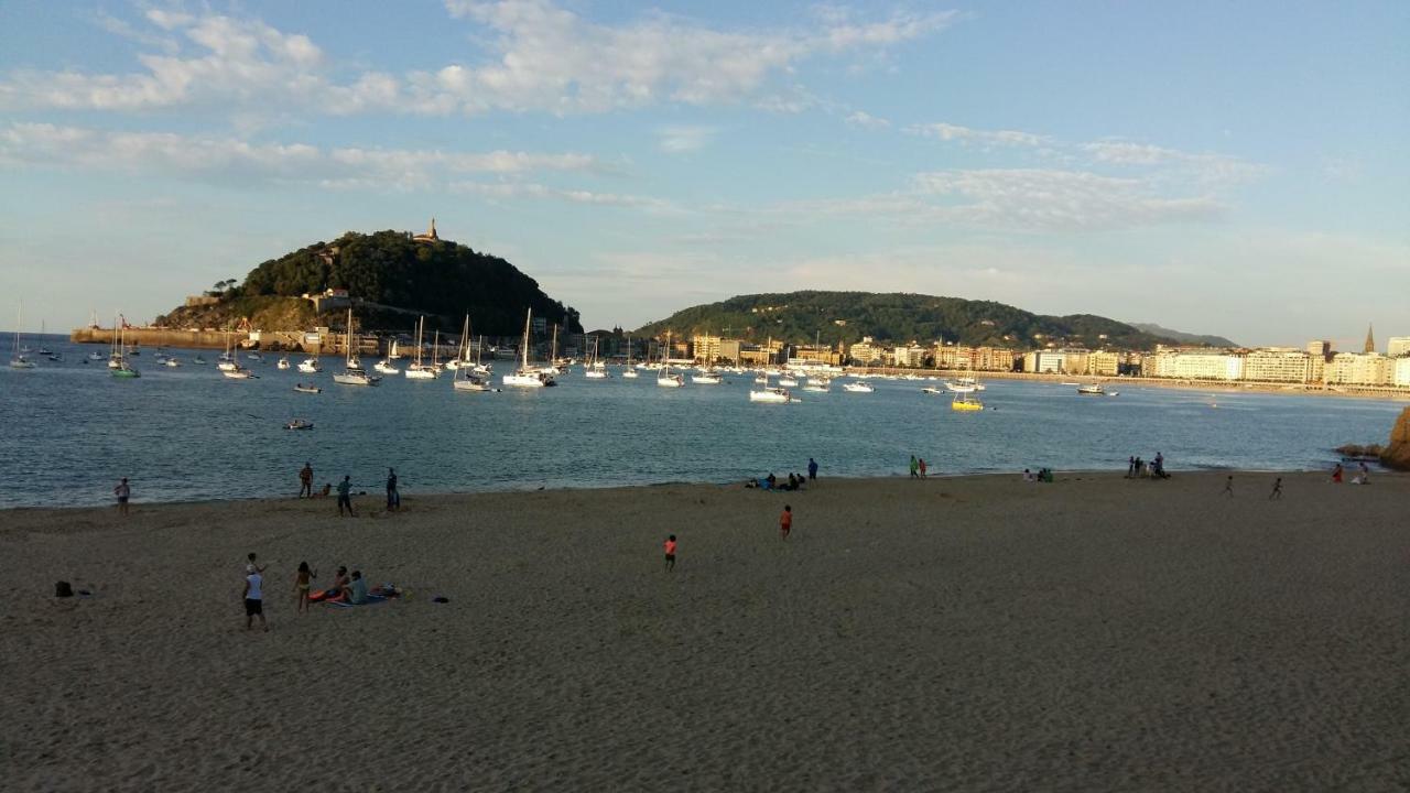 Ondarreta Beach Apartment Con Parking Free Y Aire Acondicionado San Sebastian Exterior photo